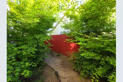 158 Canary Ave, Creswell, OR 97426 - Photo 23