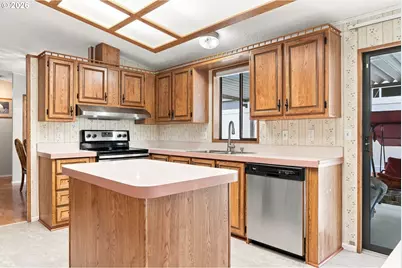 100 SW 195th Ave #2, Beaverton, OR 97006 - Photo 13