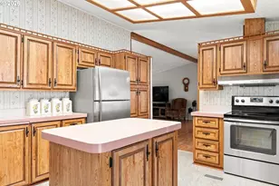 100 SW 195th Ave, Beaverton, OR 97006 - Photo 11