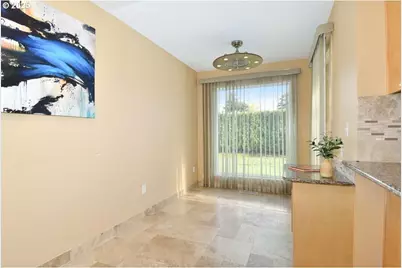 1350 NE Cochran Dr, Gresham, OR 97030 - Photo 5