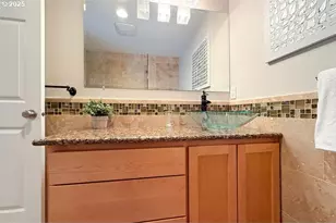 1350 NE Cochran Dr, Gresham, OR 97030 - Photo 21