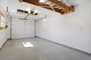 2379 SE 112th Ave, Portland, OR 97216 - Photo 29