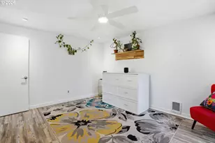 2379 SE 112th Ave, Portland, OR 97216 - Photo 17
