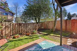 2379 SE 112th Ave, Portland, OR 97216 - Photo 27