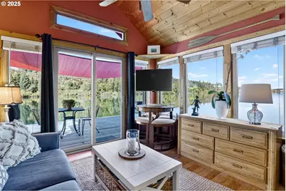 901 S McLoughlin Blvd #A, Oregon City, OR 97045 - Photo 5