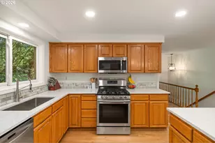 2450 SW 178th Ave, Beaverton, OR 97003 - Photo 9