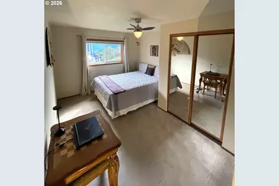 1945 Sunrise Blvd, Eugene, OR 97405 - Photo 15