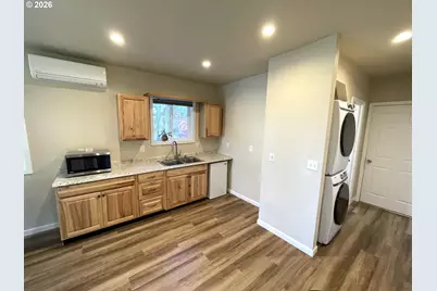 1945 Sunrise Blvd, Eugene, OR 97405 - Photo 25