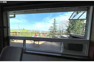 1945 Sunrise Blvd, Eugene, OR 97405 - Photo 7