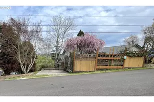 1945 Sunrise Blvd, Eugene, OR 97405 - Photo 47