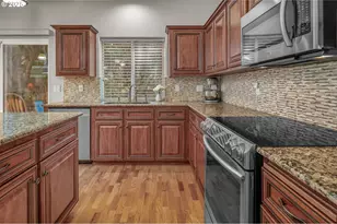 14652 SW Grandview Ln, Tigard, OR 97224 - Photo 15