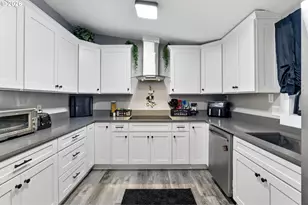 2905 NE 206th Pl, Fairview, OR 97024 - Photo 11