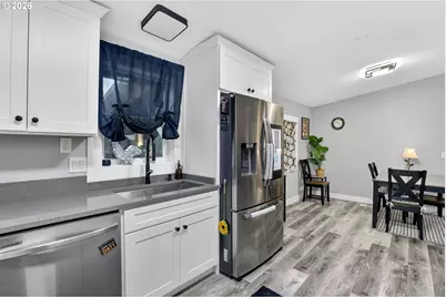 2905 NE 206th Pl, Fairview, OR 97024 - Photo 13