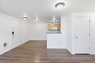 273 SE 162nd Ave, Portland, OR 97233 - Photo 11