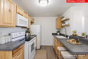 273 SE 162nd Ave, Portland, OR 97233 - Photo 9