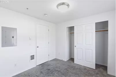 273 SE 162nd Ave, Portland, OR 97233 - Photo 21