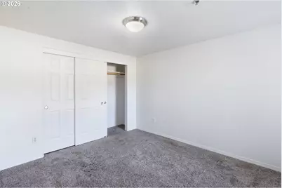 273 SE 162nd Ave, Portland, OR 97233 - Photo 17