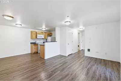 273 SE 162nd Ave, Portland, OR 97233 - Photo 7