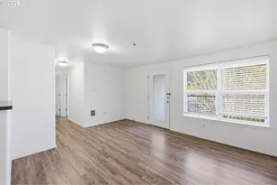 273 SE 162nd Ave, Portland, OR 97233 - Photo 5