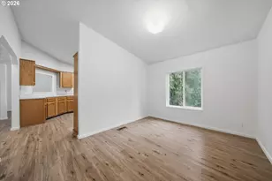 30482 S Marian St, Molalla, OR 97038 - Photo 7