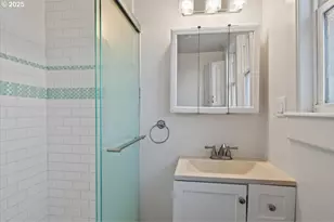 391 W 1st St, Halsey, OR 97348 - Photo 29