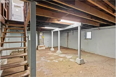 391 W 1st St, Halsey, OR 97348 - Photo 37