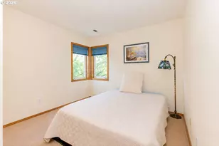 10625 SW Oriole Cir, Beaverton, OR 97007 - Photo 19