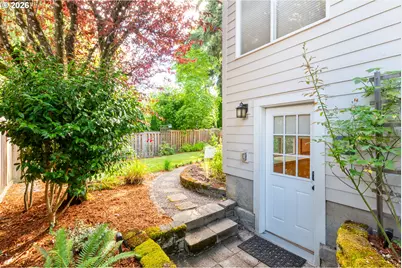 10625 SW Oriole Cir, Beaverton, OR 97007 - Photo 23