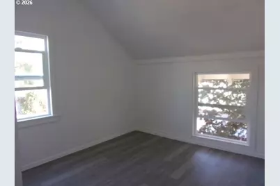 222 W 1st Ave, Riddle, OR 97469 - Photo 27
