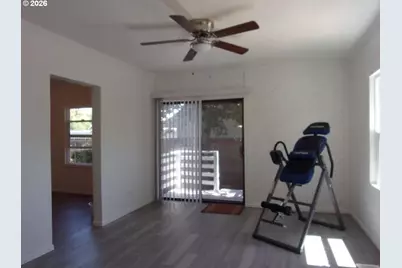 222 W 1st Ave, Riddle, OR 97469 - Photo 7