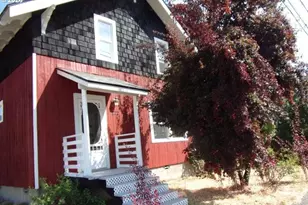 222 W 1st Ave, Riddle, OR 97469 - Photo 3