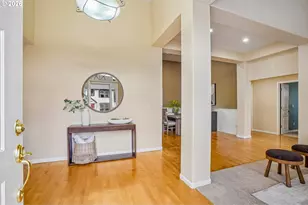 11430 SW Jackie Ct, Tigard, OR 97224 - Photo 5