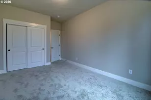 267 W Beacon Hill Dr, Longview, WA 98632 - Photo 9