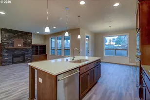 267 W Beacon Hill Dr, Longview, WA 98632 - Photo 11