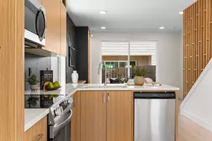 3003 NE Ainsworth St, Portland, OR 97211 - Photo 7