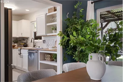 6911 N Congress Ave, Portland, OR 97217 - Photo 9