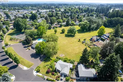 2725 SE Hollyhock Ct, Hillsboro, OR 97123 - Photo 35