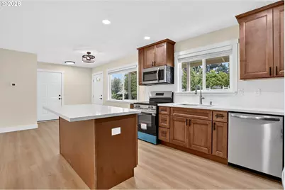 13670 SW 21st St, Beaverton, OR 97008 - Photo 11