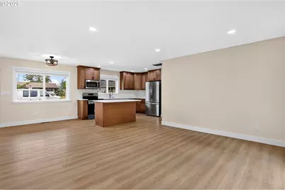13670 SW 21st St, Beaverton, OR 97008 - Photo 17