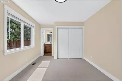 13670 SW 21st St, Beaverton, OR 97008 - Photo 19