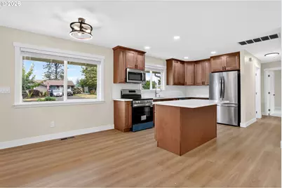 13670 SW 21st St, Beaverton, OR 97008 - Photo 7