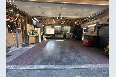 97450 Kadora Ln, North Bend, OR 97459 - Photo 27