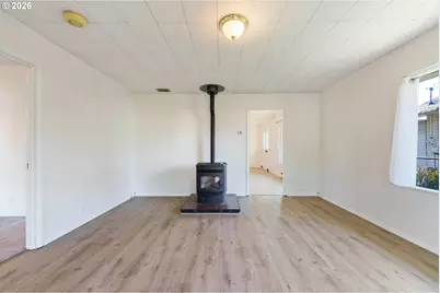 Madrona St, North Bend, OR 97459 - Photo 11