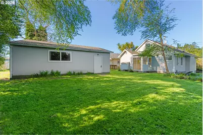 Madrona St, North Bend, OR 97459 - Photo 3