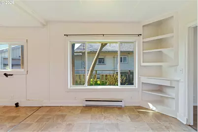 Madrona St, North Bend, OR 97459 - Photo 21