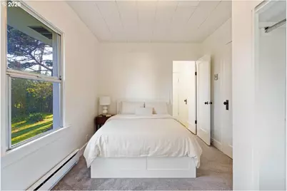 Madrona St, North Bend, OR 97459 - Photo 23