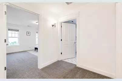 5378 Hickory Hill Dr SE, Salem, OR 97306 - Photo 15