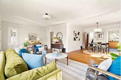 5916 N Moore Ave, Portland, OR 97217 - Photo 5