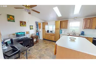 98042 W Benham Ln, Brookings, OR 97415 - Photo 13