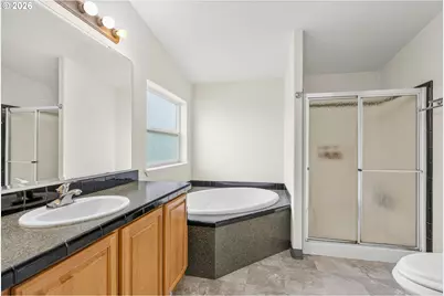 5400 Meeker Dr #81, Kalama, WA 98625 - Photo 17